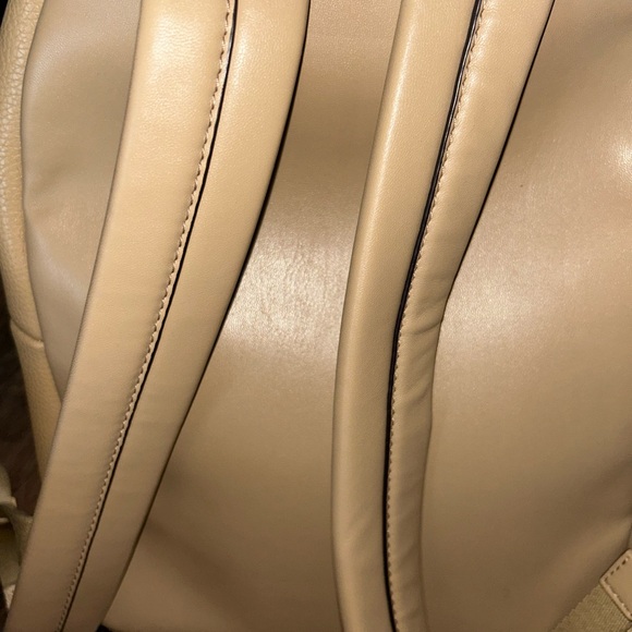 Michael Kors Jet Set Medium Leather Backpack with Chain - Picture 6 of 9